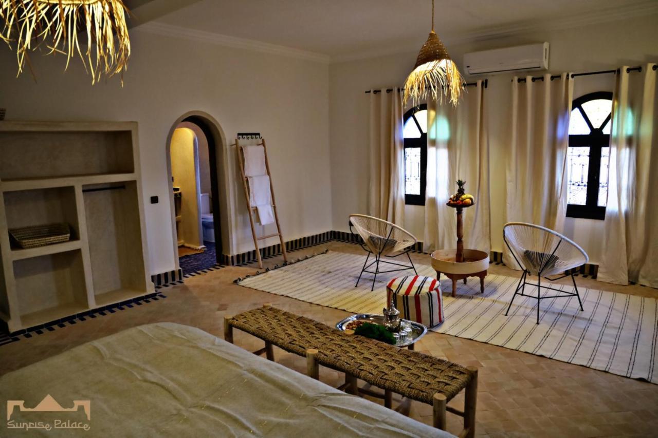 Sunrise Palace Мерцуга Екстериор снимка